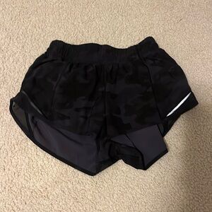 Hotty Hot High-Rise Lined Short 2.5"